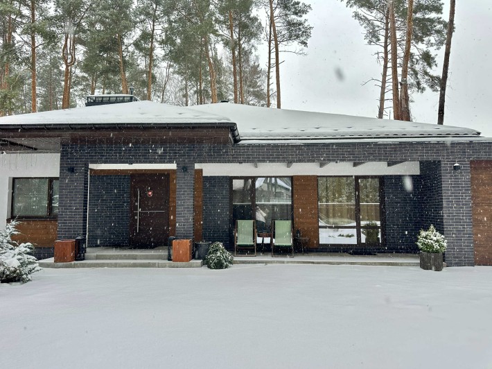 Сучасний будинок з новим ремонтом у Лісовій Бучі - фото 1