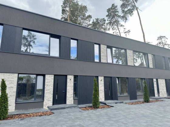 Кутовий таунхаус в Лісовій Бучі. ТОПова якість та локація! Буча