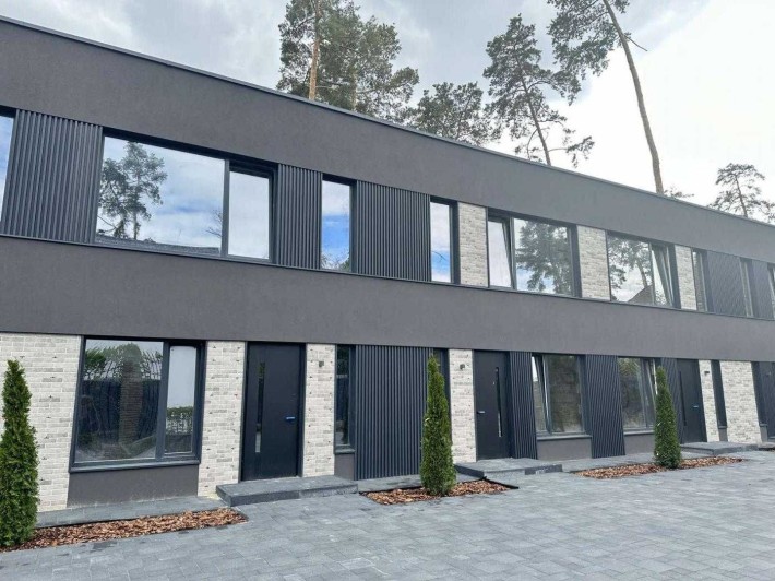 Кутовий таунхаус в Лісовій Бучі. ТОПова якість та локація! - фото 1