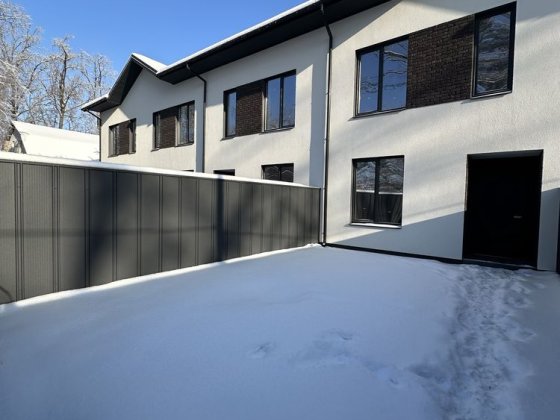 Таунхаус в Ірпені , з власним переднім подвірʼям !!! Ірпінь