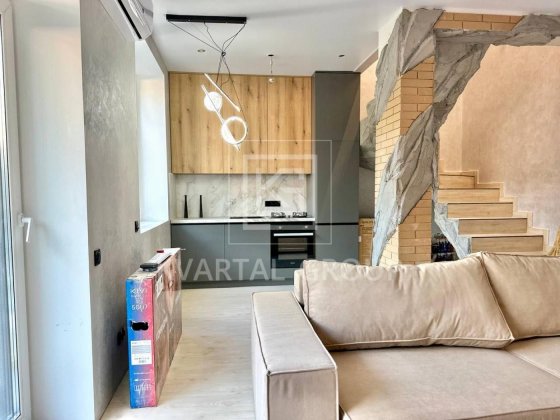 Продаж таунхауса у центрі міста, дизайнерський ремонт Ірпінь