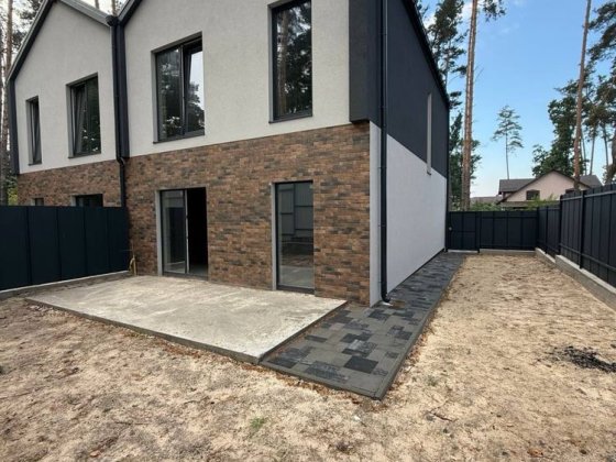 Дуплекс Буча район елітноі забудови в соснах Буча