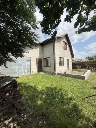 Продажа будинку з частковим ремонтом під чистову - фото 1