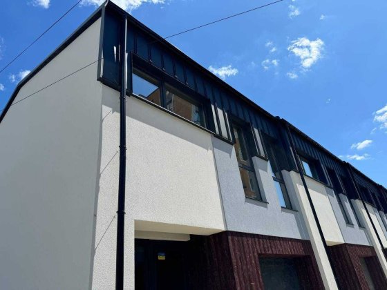 Сучасний таунхаус із ЗАКРИТОЮ ДІЛЯНКОЮ! Івано-Франківськ