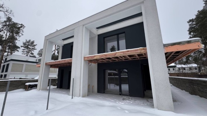 Дуплекс у Ірпені +газ, міські комунікації, з частковим оздобленням - фото 1