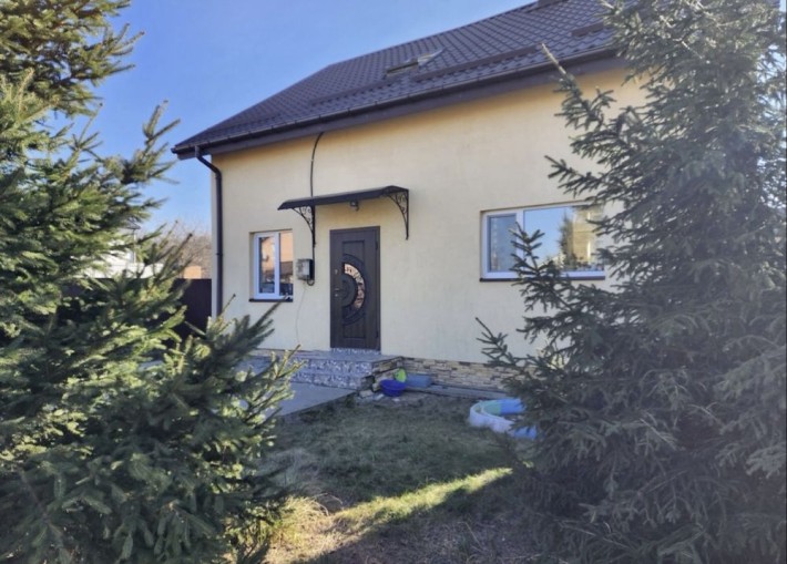 Будинок з гарним ремонтом в центральній локації м. Буча! - фото 1