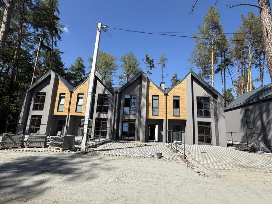 Таунхаус Буча РОЗСТРОЧКА Газ Бучанський парк Буча