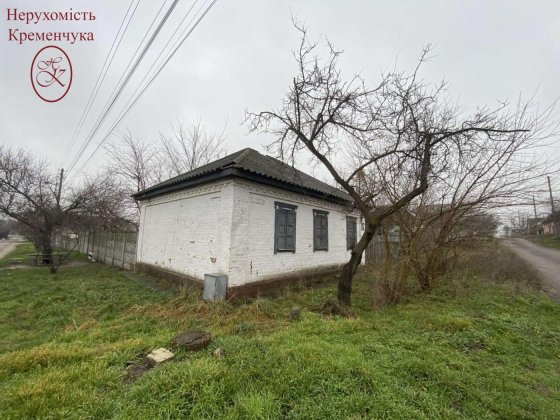 Продаж / будинок під реконструкцію Кременчук