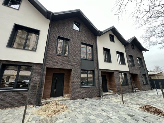 Таунхаус,Ірпінь,вул.Київська,Газове опалення,Без комісії%,Топ локація Ирпень