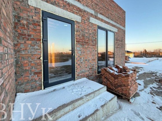 Продаю цегляний дуплекс  панорамними вікнами Луцьк