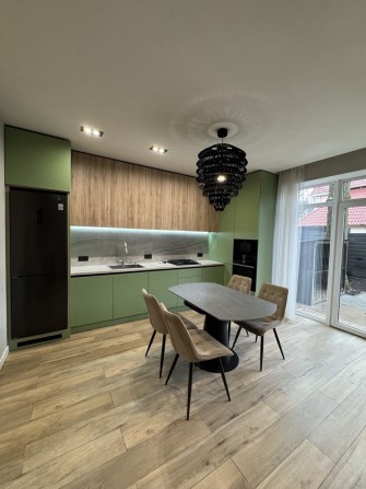 Продам шикарний таун в Лісовій Бучі - фото 1