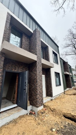 Продаж таунів в Ірпені, всі міські комунікаціі - фото 1