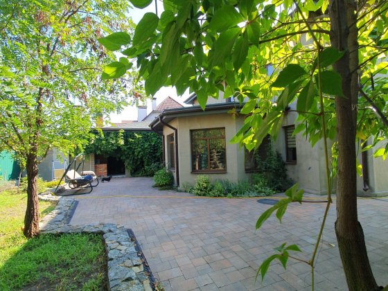 Продаж будинку з якісним ремонтом в центрі Бучі. Оформлення 2% Буча