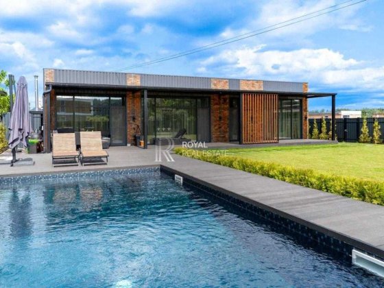 Продаж Будинок 4 кім. 150м2  КМ «Озерний»  Басейн Закрита територія Ирпень