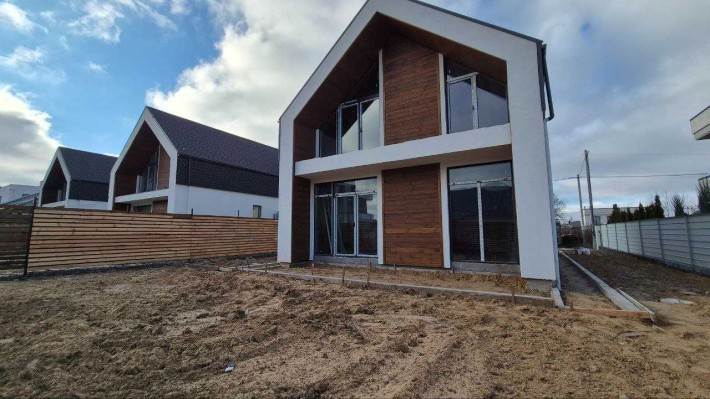 Продам будинок у Бучі  127 м² + 4 сотки в гарній локації - фото 1