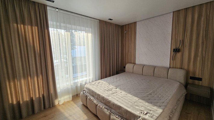 Таунхаус в центрі! Ремонт, меблі, техніка! З документами - фото 1