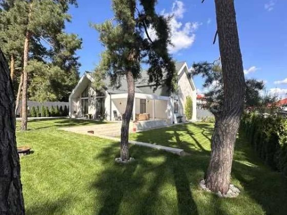 Продаж БУДИНКУ в Лісовій Бучі 311 м2 на 11ти сотках ГАЗ Буча