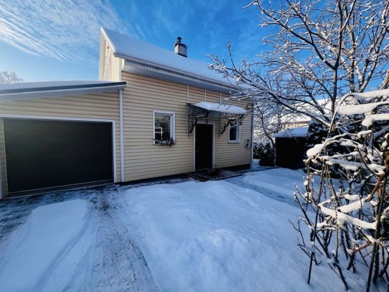 Продається будинок з ремонтом у центрі Бучі! Буча