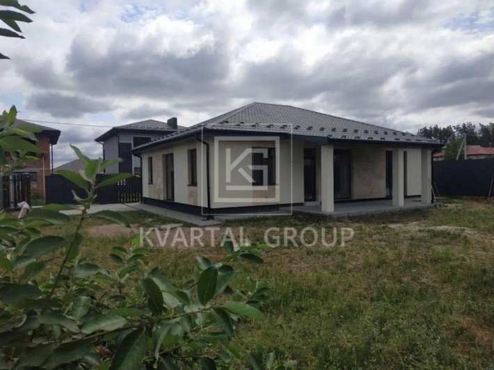 Без комісії. Новий будинок з частковим ремонтом. - фото 1