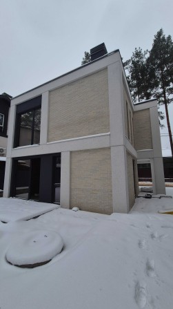 Сучасний будинок,де продумано кожну деталь—від фундаменту до підсвітки - фото 1
