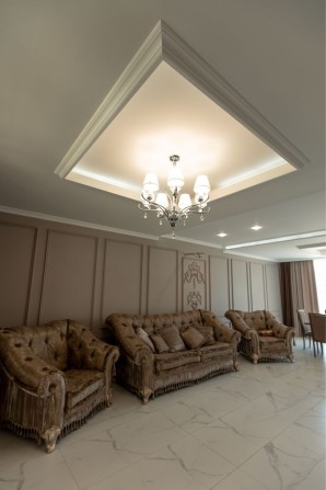 Будинок з розкішним ремонтом на ділянці 15 соток по СУПЕР ЦІНІ ! - фото 1