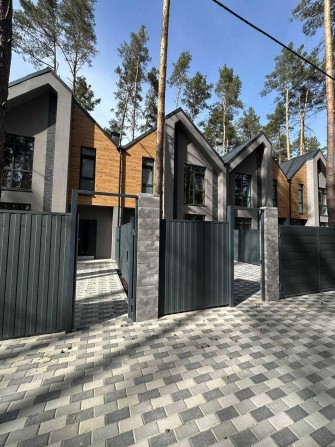 Таунхаус 110 м² у Бучі біля Бістро Пекаря з ділянкою та комунікаціями - фото 1