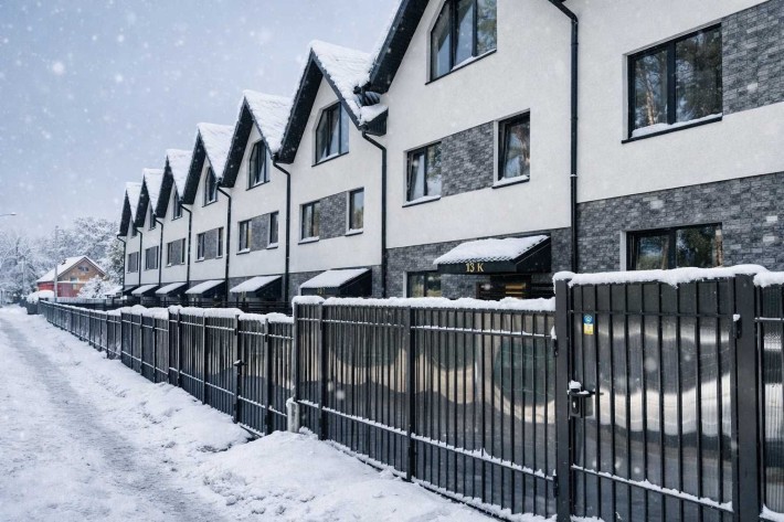 Таунхаус 120 м² з газом, міськими комунікаціями та власним паркомісцем - фото 1