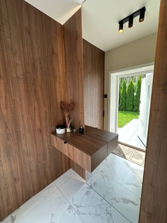 Тераса та ділянка разом з Сучасним Дуплексом/серед сосен, Закрите КМ - фото 1