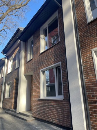 Продам таунхаус Ірпінь,Українська,біля Академії,розвинена частина міст - фото 1