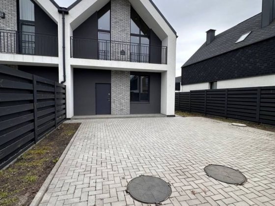 Таунхаус в Ірпені. КМ  Loft закритого типу. Ірпінь