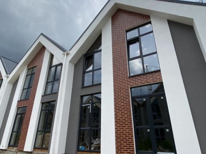 Шок! Таунхаус в районі Адмирал Клубу за ціною 2к.квартири - фото 1