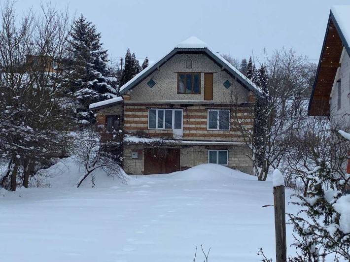 Продаж будинку з земельною ділянкою 11 сот., в с. Підгороднє - фото 1