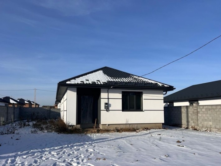 Будинок з міськими мережами в районі Льонокомбінату - фото 1