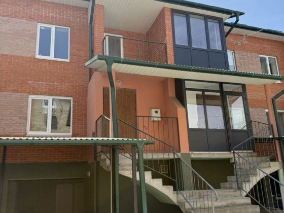 Продається  новий  двоповерховий таунхаус у Кленовому гаю Тернополь