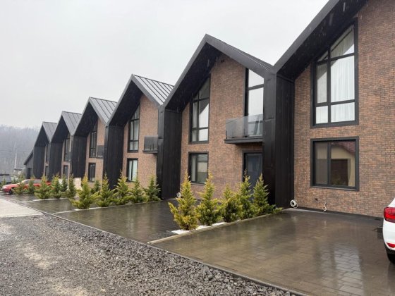 Таунхаус поблизу ТЦ Дастор з меблями Ужгород