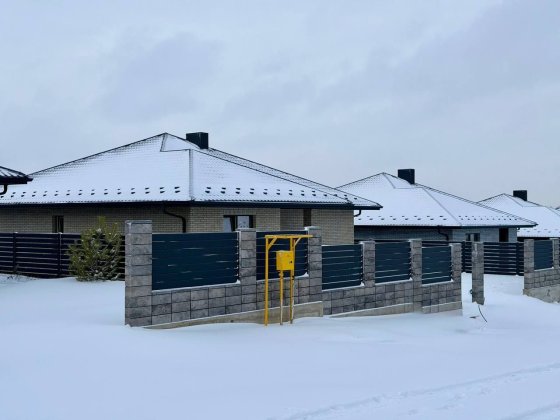 Продам будинок на ділянці 7 сот. БЕЗ КОМІСІЇ ДЛЯ ПОКУПЦЯ ! ! ! Ровно