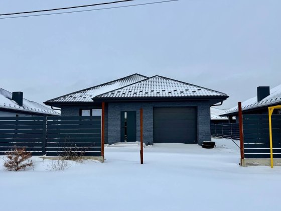 Продам американку з гаражем. БЕЗ КОМІСІЇ ! ! ! Ровно