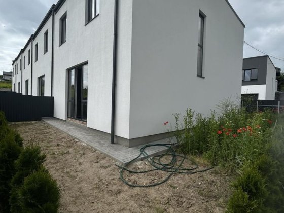 Готовий таунхаус з гаражем та власною ділянкою Ровно