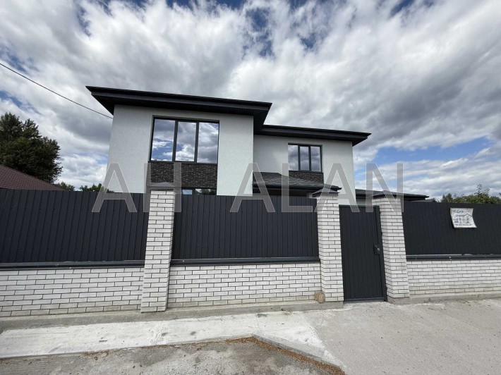 Продаж будинка 290 м2 вул. СОВСЬКА, Жуляни, Київ - фото 1