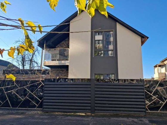 Продаж недобудованого будинку по Гоголя, р-н вулиці Франка. Черкассы