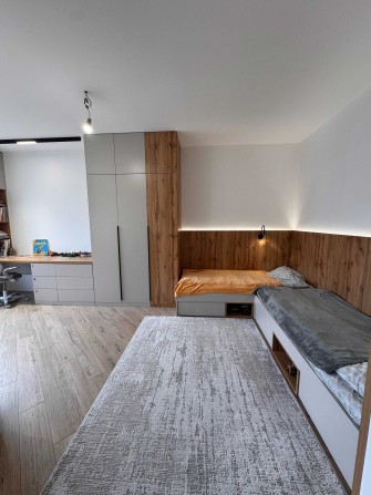 Продам котедж з ремонтом. Р-н Щасливе - фото 1