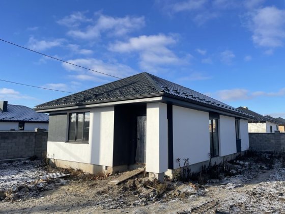 Будинок на Льонокомбінаті з міськими комунікаціями! Ровно