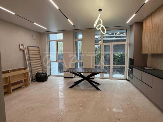 Продаж таунхаусу Жуляни заведено 18 кВт Наявність інвертора Київ