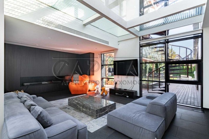 Продаж будинку з басейном та кінотеатром на острові, Голосіївський р-н - фото 1