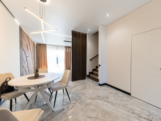 Продаж котеджу з ремонтом. Ужгород