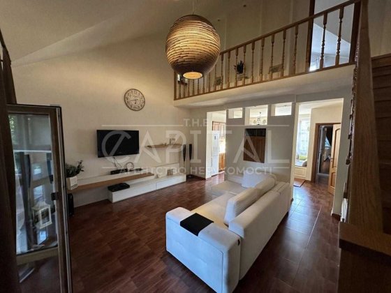 Продажа дома дуплекса на Осокорках, газ, автономный, сауна, басейн Киев