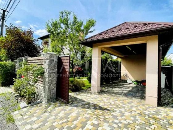 Будинок з газовим опаленням і каміном/Київ/Голосіїво/Динамо Киев