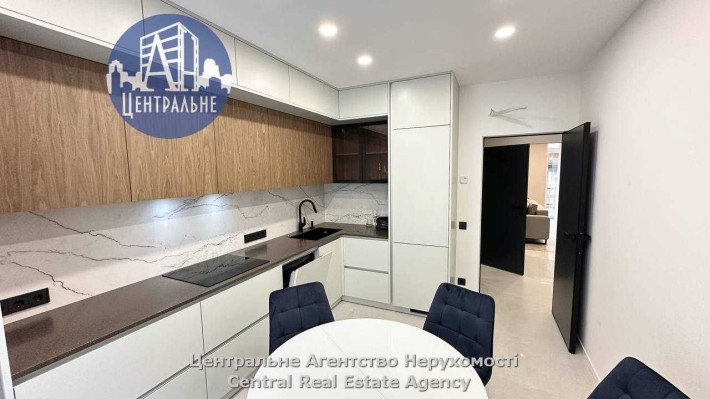 Продаж таунхаусу, м. Чернівці - фото 1