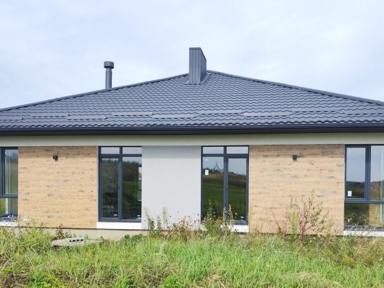 = Продам котедж р-н Льонокомбінату Ровно