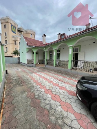 Продаж будинку в центрі міста! - фото 1